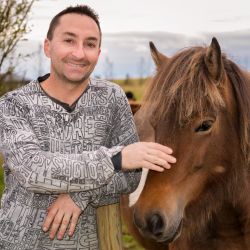 sisep member Dion Hitchcock